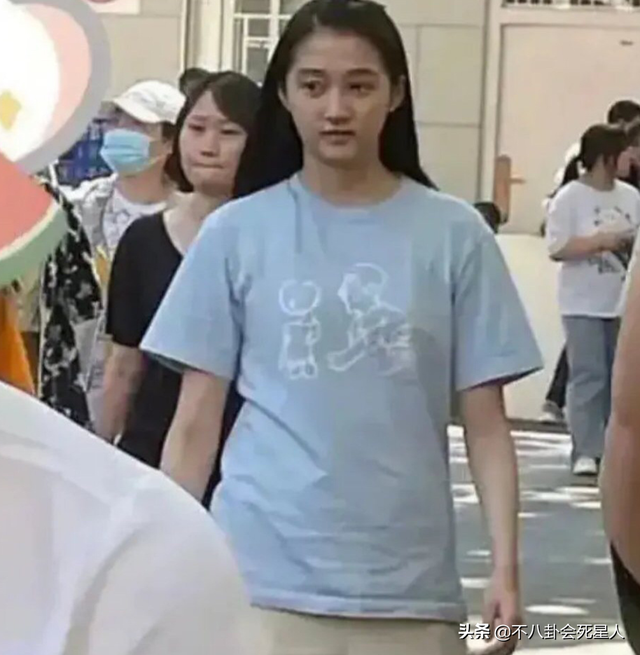 古装女星施法姿势，关晓彤是“五毛钱特效”，杨幂被赞演技爆棚！_腾讯新闻
